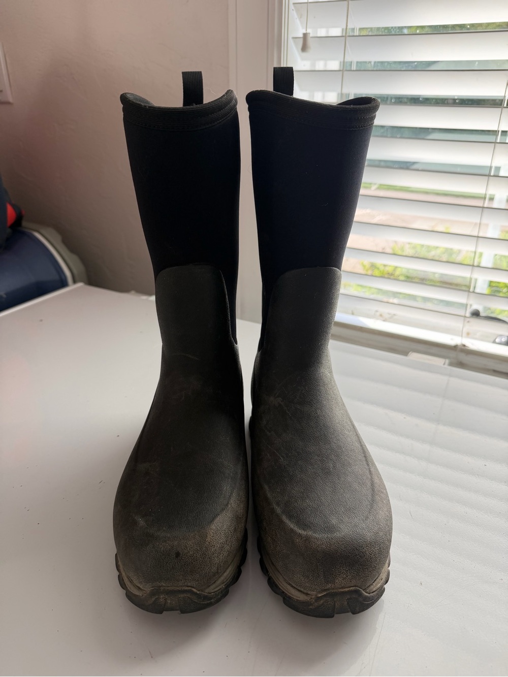 Big Kid’s Black Slip-On Neoprene Waterproof Muck Boots